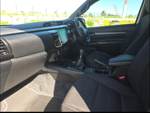 Auto Usado de Calidad a Precio Accesible, Toyota Hilux 2020 2.8 GD-6, Carrocería Elevada, Cabina Extendida, Volante a la Derecha - Product Image 4