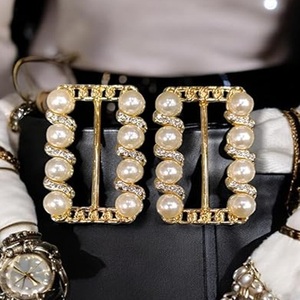 ชุดหัวเข็มขัดรองเท้าคริสตัลมุกทองคำขายส่ง ดีไซน์ทรงสี่เหลี่ยมผืนผ้า อุปกรณ์ตกแต่งรองเท้าสำหรับรองเท้า ผู้ผลิต OEM จำหน่ายจำนวนมาก - Product Image 3