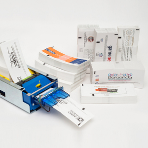 Papel Cartón Personalizado en Varios Colores, Papel con Recubrimiento Térmico, Impresión <span class=keywords><strong>de</strong></span> Papel, Pila <span class=keywords><strong>de</strong></span> Cartón, <span class=keywords><strong>Boletos</strong></span> para Casino o <span class=keywords><strong>Cine</strong></span> - Product Image 1