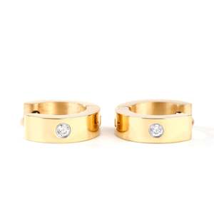 Boucles d'oreilles créoles simples en acier titane de forme ronde pour hommes Jeulia - Product Image 2