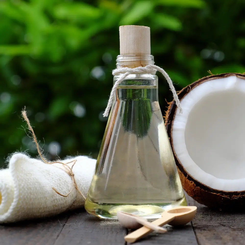 Pure coconut oil produced from coconuts with best price, natural