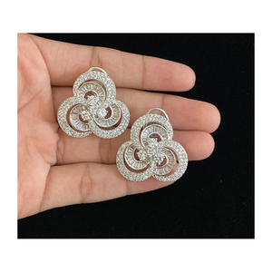 Vente en gros de colliers ras du cou en diamants américains personnalisés pour femmes ensembles de bijoux en strass à la mode pour les mariages - Product Image 3
