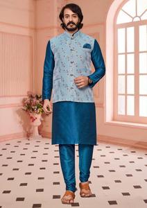 Tendance Maruti mode indienne traditionnelle fête de mariage porter Kurta pyjama ensemble avec gilet assorti imprimé sur soie - Product Image 5