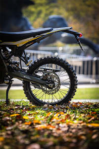 Moto tout-terrain électrique Storm Bee 90V 55Ah à grande puissance 12500W pour une autonomie de 120 km - Product Image 4