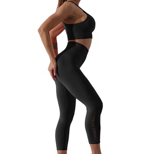 Haute qualité femmes sans couture Gym Fitness vente chaude respirant durable Spandex Polyester Yoga ensemble fait solide - Product Image 1