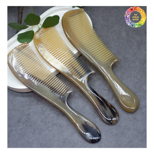 Peine de cuerno de yak natural, peine de pelo hecho a mano para mujer, peine de pelo de cuerno de nuevo diseño con alta calidad y mejor precio - Product Image 5