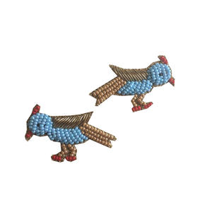 Broches de pistolet en cuivre de mode-Fil de lingot brodé à la main Fournisseur de services OEM de haute qualité - Product Image 5