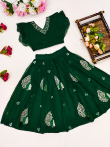 Conjunto de Choli y Lehenga con Volantes de Georgette Verde para Niñas de Shoryam Fashion |   Traje Étnico Indio para Niños, Completamente Cosido, Largo hasta el Suelo, para Fiestas - Product Image 2