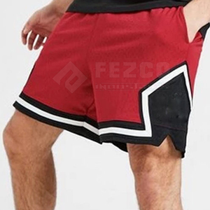 Pantalones cortos de malla de fitness para hombre de diseño personalizado con dos bolsillos laterales profundos estilo casual recortado - Product Image 5