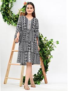 ชุดปาร์ตี้สไตล์อินเดียและปากีสถานผ้าฝ้ายสีดำพิมพ์ลายแขนกระดิ่งทรงเอไลน์ - Product Image 5