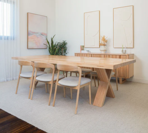 Table à manger carrée en bois d'acacia massif écologique avec pieds en métal, design moderne pour restaurants, hôtels et cafés - Product Image 1