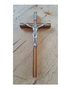 Crucifix mural artisanal en laiton et en bois, décoration religieuse chrétienne, croix pour l'église, la maison, la salle de prière, cadeau - Product Image 1