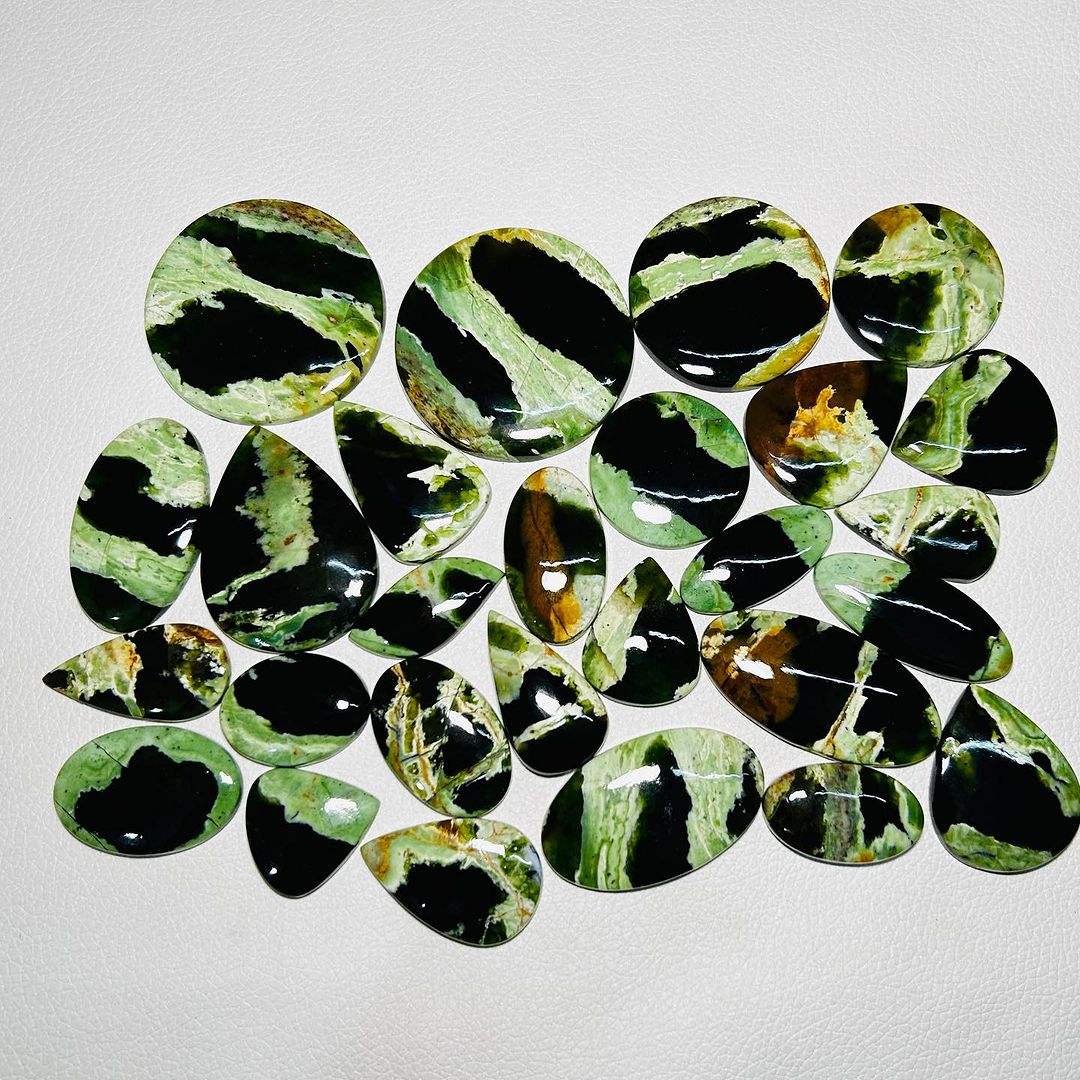 สีเขียว