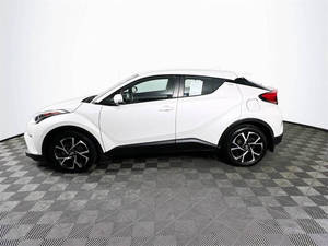 BEST OFFER USED 2018 for C-HR X-LE Premium 4dr Cross-0ver Left Steering <b>Leather</b> Seats Rear Camera - Product Image 6