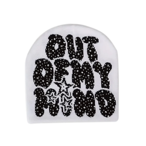 Bonnet en tricot d'hiver personnalisé avec logo intégral, motif diamant rayé, style Y2K, orné de strass, pour femme - Product Image 4