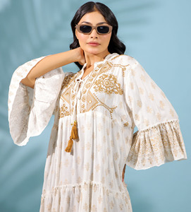 Collection tendance pour filles 2024 pour une superbe robe courte de travail brodée imprimée Lurex avec un design élégant et profilé pour l'été - Product Image 5
