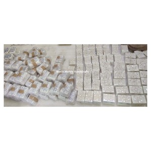 Caja de incrustaciones de mármol con aspecto moderno de la mejor clase italiana, producto superior con material de nácar, uso para almacenamiento de joyas, caja de regalo, artículo - Product Image 1