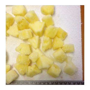 Ananas congelés de haute qualité IQF tranchés en dés Vietnam morceaux d'ananas congelés pelés emballés pour des applications culinaires - Product Image 2
