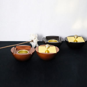 Quemador Bakhoor de madera redondo de lujo con acabado de espejo y mango de bola de metal decoración de fragancia para el hogar - Product Image 2