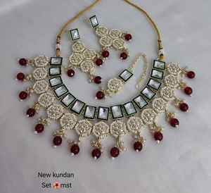 Mala long fantaisie plaqué or traditionnel indien traditionnel et à la mode avec boucles d'oreilles et collier Maagtika et ensemble de bijoux pour femmes - Product Image 2