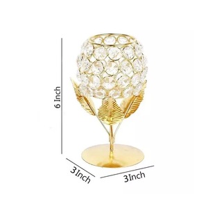 Ensemble de 6 bougies votives faites à la main de haute qualité avec 3 en acier argenté et 3 en métal doré pour la décoration de table - Product Image 3