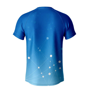 เสื้อยืดไมโครไฟเบอร์โพลีเอสเตอร์ 100% สกรีนโลโก้ตามสั่ง OEM ไซส์ US ลายพิมพ์แบบ Sublimation คุณภาพสูง แห้งเร็ว สำหรับผู้ชาย - Product Image 3