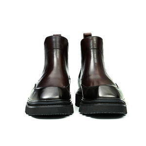 Bottes en cuir de mouton marron de luxe, au-dessus du genou, avec surface imperméable et doublure anti-humidité pour le froid et les occasions formelles - Product Image 1