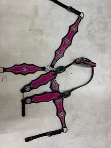 Ensemble de sellerie pour chevaux de style western en cuir pleine fleur, idéal pour le rodéo et la compétition, disponible en gros – Directement de l'usine - Product Image 4