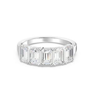 แหวนแต่งงานมรกตแบบ Eternity - Product Image 3