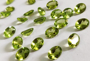 Peridoto Natural Corte Ovalado 8x10mm Facetado-Peridoto Suelto Corte Ovalado Calidad AAA - Product Image 2