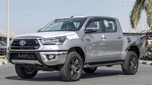<span class=keywords><strong>Auto</strong></span> Usado de Lujo en Excelentes Condiciones, TOYOTA HILUX DC 2.4D 4X4, Año 2022, Color Plata, Bien Mantenido, Listo para Enviar a Todo el Mundo - Product Image 3