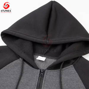 เสื้อฮู้ดซิปผู้ชายสำหรับฤดูหนาว ออกแบบเองได้ สไตล์ลำลอง ผ้าฟลีซ 100% ผ้าฝ้ายเนื้อนุ่ม สี ขนาด และโลโก้แบบกำหนดเอง ทรงปกติ - Product Image 3