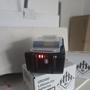 Batterie lithium-ion authentique Makita BL1860B 18V LXT 6.0Ah, pack double 1974224 - Product Image 4