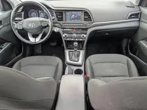 HYUNDAI ELANTRA VALUE EDITION 2019 USADO, VOLANTE A LA IZQUIERDA/DERECHA - Product Image 2