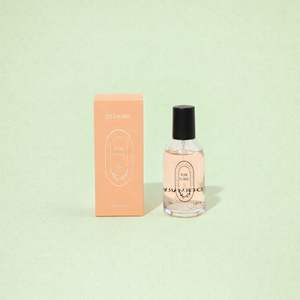 DEMARY Eau de Parfum florale fraîche unisexe avec un parfum longue durée et un style tendance - Product Image 1