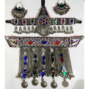 Design unique brodé Afghani Kuchi en acier inoxydable 3 pièces ensemble de bijoux vintage pour femmes pour les occasions de fête - Product Image 2