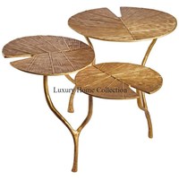 Dernier modèle unique Arrivée Heavy Duty Métal Plaqué Or Et Argent Poli Table Avec Miroir En Verre Carré Table Basse Fantaisie