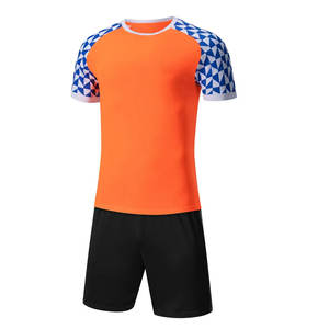 ชุดกีฬาฟุตบอลผลิตจากปากีสถาน - Product Image 1