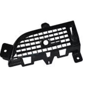 Rejilla de parachoques con luz antiniebla negra de calidad premium que actúa como barrera protectora para los componentes detrás de ella mientras permite el flujo de aire. - Product Image 1