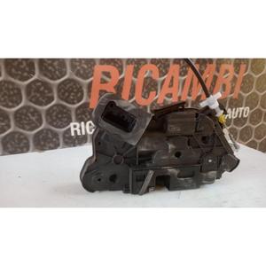 Cerradura de Puerta Delantera Izquierda para VOLKSWAGEN Golf 7 Sedán (12>) 5K1837015D - Product Image 4