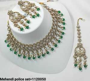 India último redondo Kundan & Drop moda oro piedra Kundan perla gargantilla collar conjunto con pendiente a juego y Mangtika conjunto Niña - Product Image 3