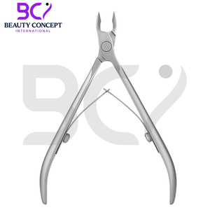 Pince à cuticules CLASSIC 12 en acier inoxydable, lame de 3 mm, design compact en acier inoxydable pour manucure et pédicure à domicile - Product Image 2