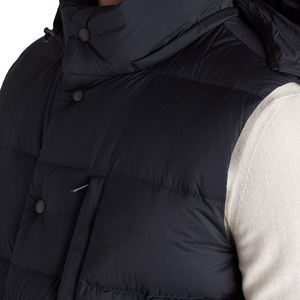Chaleco acolchado informal para hombre, sin mangas, para clima fresco y comodidad. - Product Image 4