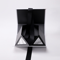 Boîte à bijoux magnétique rigide personnalisée, petite, blanche et noire, avec matériaux recyclés et ruban gaufré
