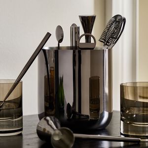 Ensemble d'outils de bar en métal élégant, conçu pour une préparation de cocktails fluide avec des outils ergonomiques équilibrés - Product Image 1