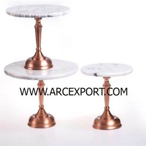 Support à gâteau décoratif en métal ovale doré à 3 couches vintage Support à gâteau de table au design moderne pour la maison Hôtel Mariage Fête - Product Image 3