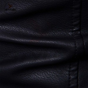 Chaqueta de Motocicleta de Cuero Genuino Personalizada para Hombre, Abrigo de Invierno de Diseñador Negro de Alta Calidad para Hombre - Product Image 3