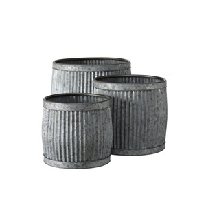 Jardinière rustique galvanisée décorative pour l'extérieur et l'intérieur, pour la décoration de la maison de style ferme - Product Image 2