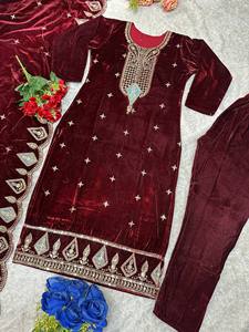 Ensemble Kurta pour femmes de créateur vintage pour les fêtes avec dupatta - Product Image 3