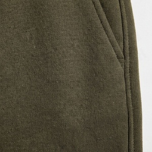 กางเกงขายาวผู้ชายผ้าลูกฟูก สไตล์ลำลอง บางเบา กันน้ำ แห้งเร็ว ระบายอากาศดี ราคาสมเหตุสมผล แฟชั่นไฮสตรีท รับผลิตแบบ OEM - Product Image 5